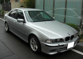 BMW528i　Mスポーツ1